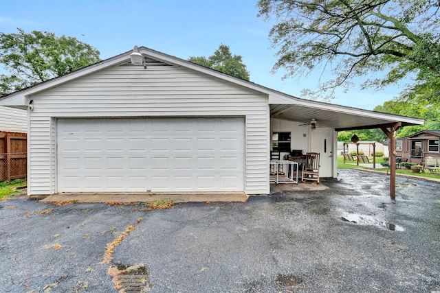 garage with ceiling fan