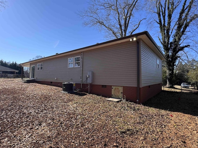 view of side of property