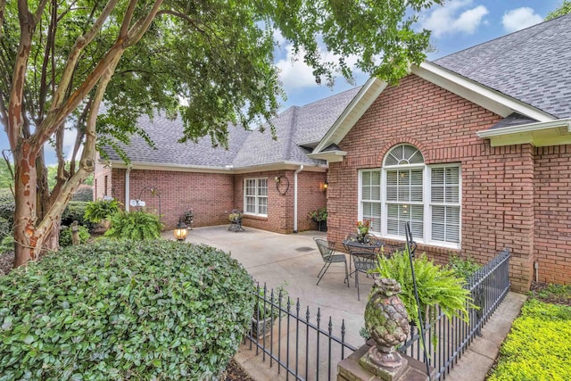 view of front of house featuring a patio