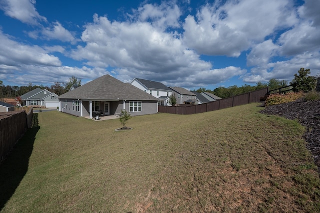 view of yard with a patio