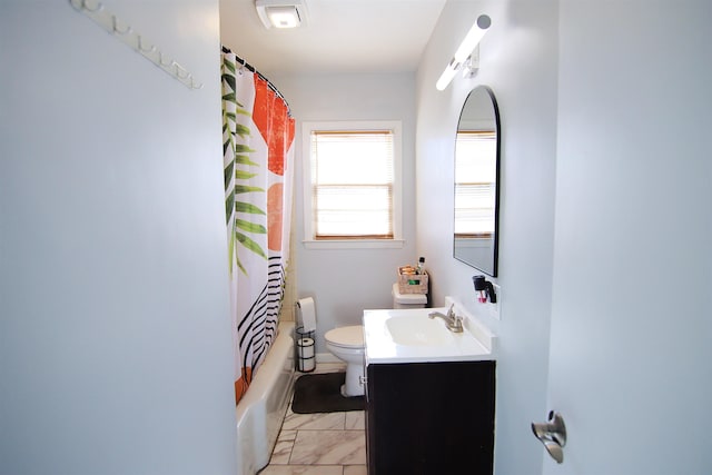 full bathroom featuring toilet, shower / bathtub combination with curtain, and vanity