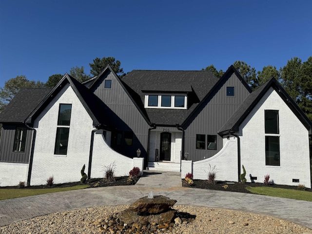 view of modern farmhouse