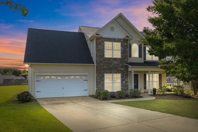 view of front of home featuring a yard