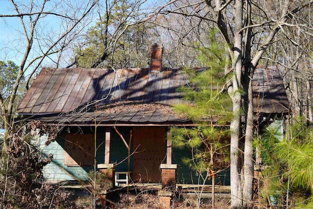 view of home's exterior