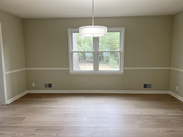 115 Fernbrook Cir, Spartanburg, SC 29307 - unfurnished dining area featuring baseboards, visible vents, and light wood-style floors