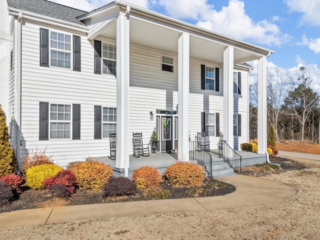 view of front of house with covered porch