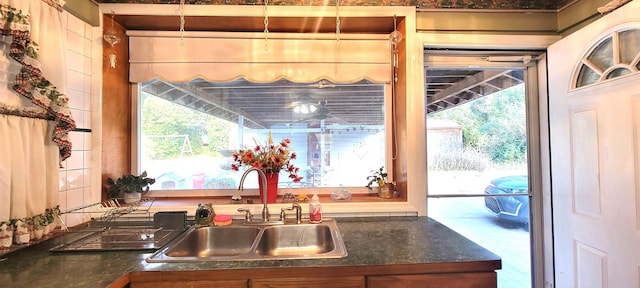 kitchen featuring sink