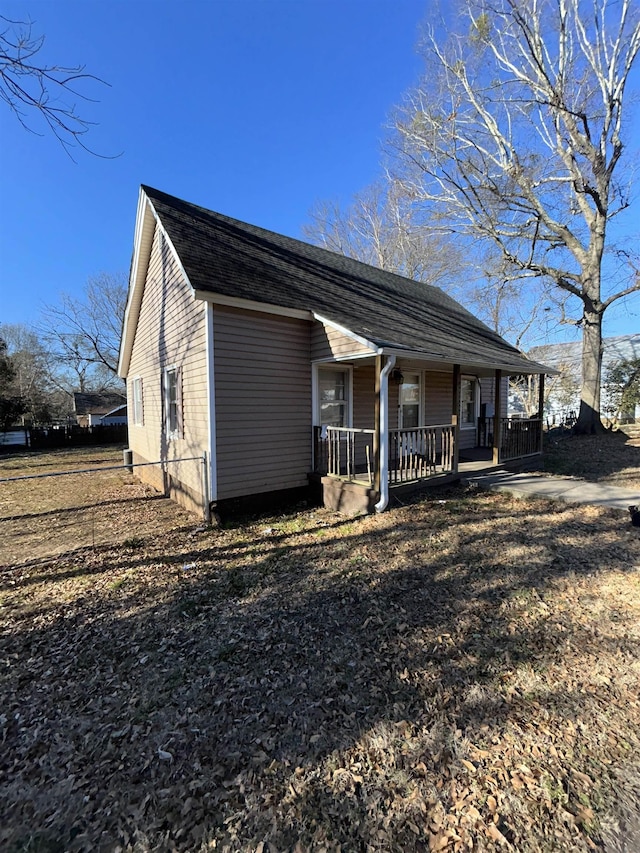 view of front of property with a porch