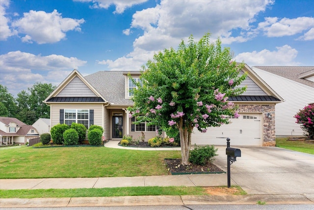 craftsman inspired home with a front lawn