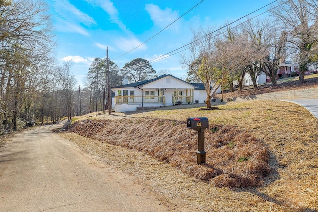 view of front of house featuring covered porch