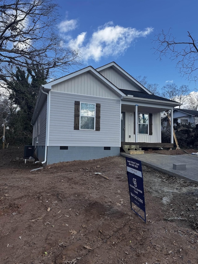 view of front of home with central AC unit