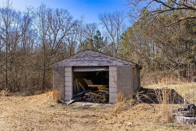 view of outdoor structure