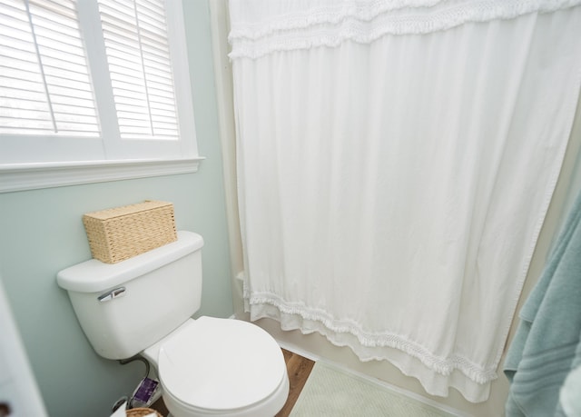 bathroom featuring toilet