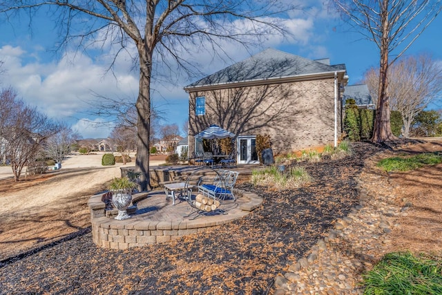 view of yard with a patio area