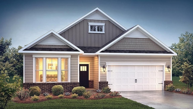 craftsman house featuring a front yard