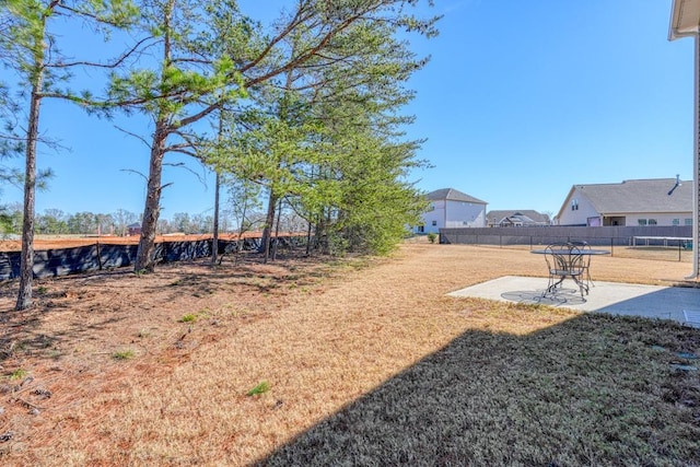 view of yard with a patio area