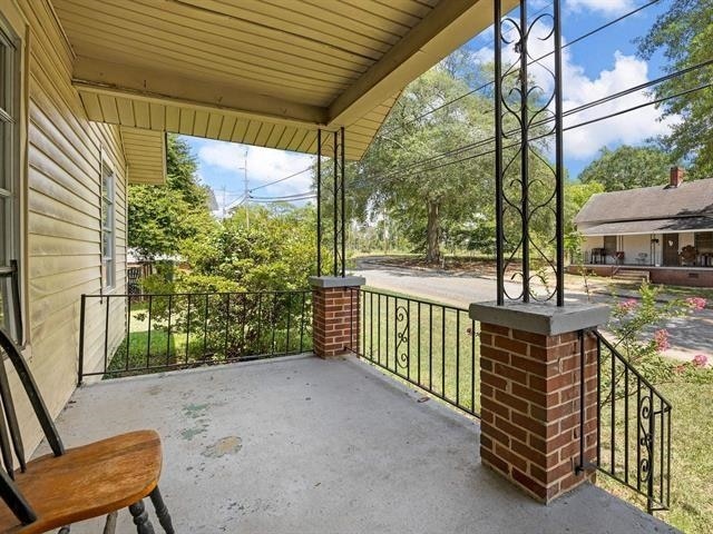 view of patio with a porch