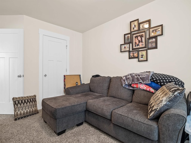 living area with carpet