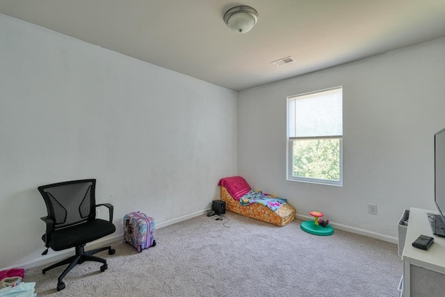 rec room with carpet floors, baseboards, and visible vents