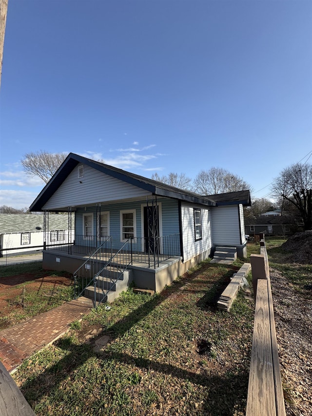 view of front of house with covered porch