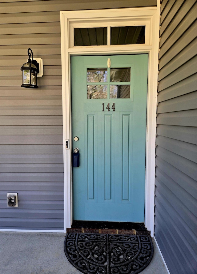 view of property entrance