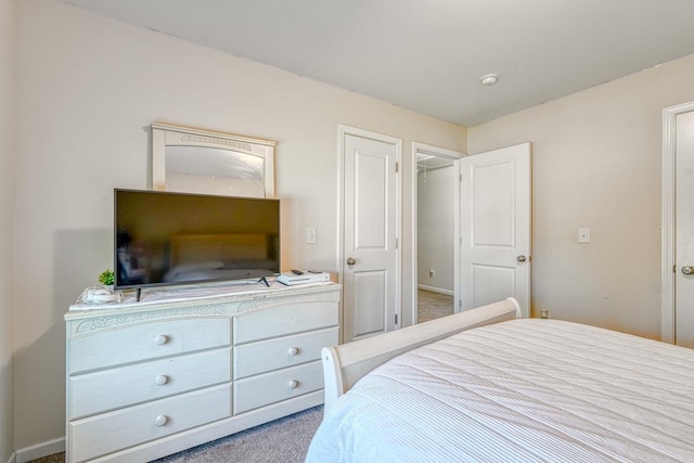 bedroom with carpet flooring