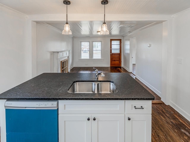 kitchen featuring a sink, dishwasher, dark wood-style floors, and white cabinets