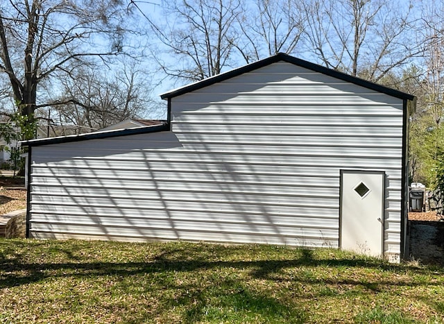 view of outbuilding