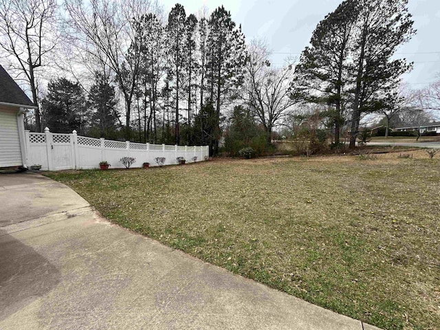 view of yard with fence