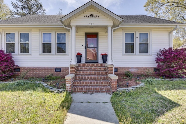 353 E Georgia, Woodruff, SC 29388 - bungalow featuring crawl space and roof with shingles