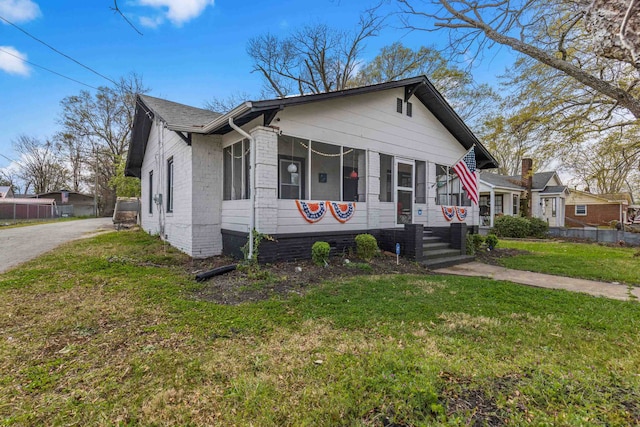 121 Holland, Gaffney, SC 29341 - bungalow with a front lawn