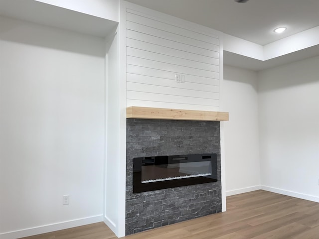 732 Corn Ml, Cowpens, SC 29330 - detailed view of wood finished floors, a glass covered fireplace, baseboards, and recessed lighting