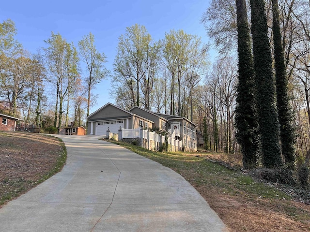 view of front of home featuring driveway
