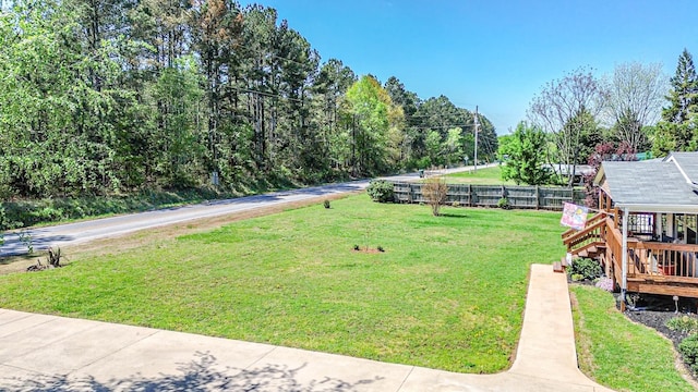 view of yard featuring fence