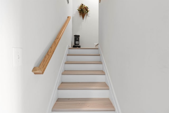 122 Aleppo, Greer, SC 29651 - view of stairs