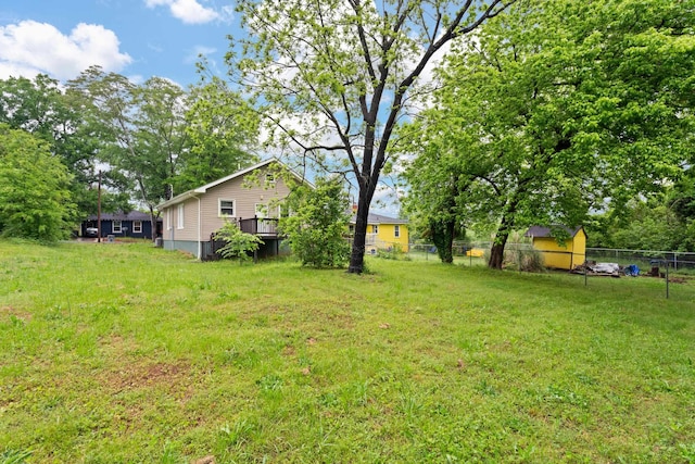 view of yard featuring fence