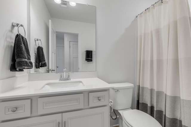 173 Dalmatian, Spartanburg, SC 29307 - full bath featuring visible vents, a shower with shower curtain, toilet, and vanity