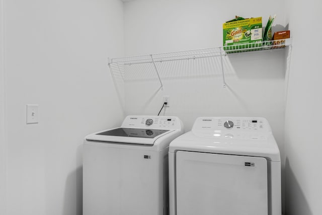 173 Dalmatian, Spartanburg, SC 29307 - washroom with washing machine and clothes dryer and laundry area
