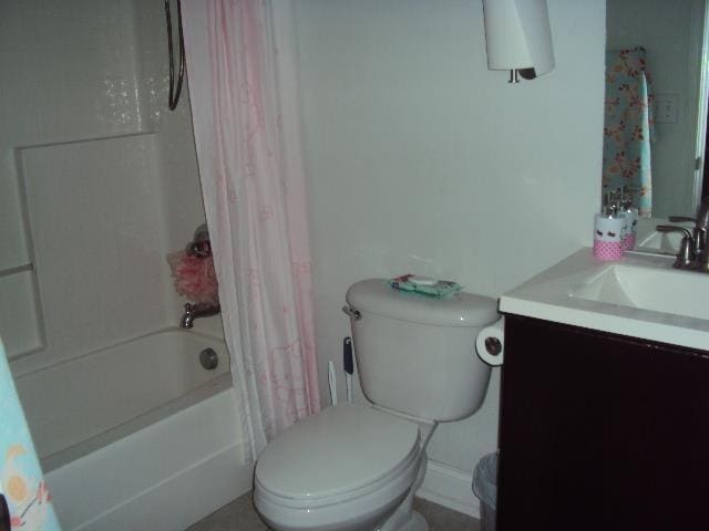 474 Slate, Boiling Springs, SC 29316 - full bath featuring shower / bath combination with curtain, toilet, and vanity