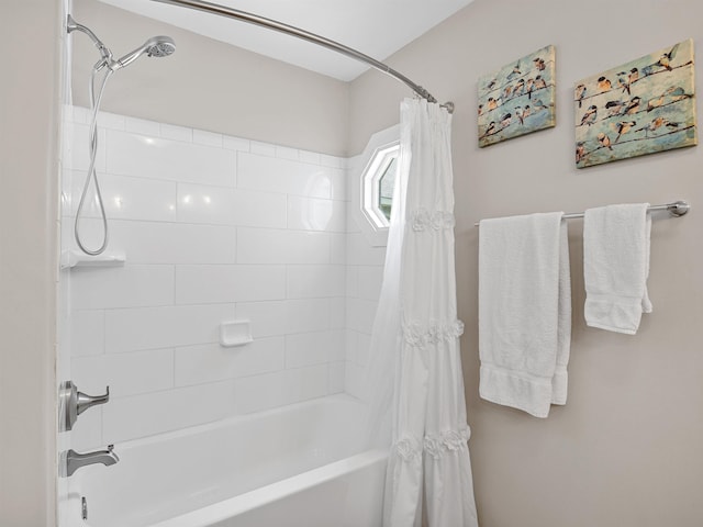702 Lakewinds, Inman, SC 29349 - full bath with shower / bath combination with curtain