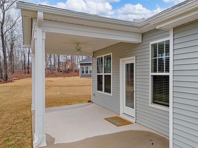 view of patio with ceiling fan