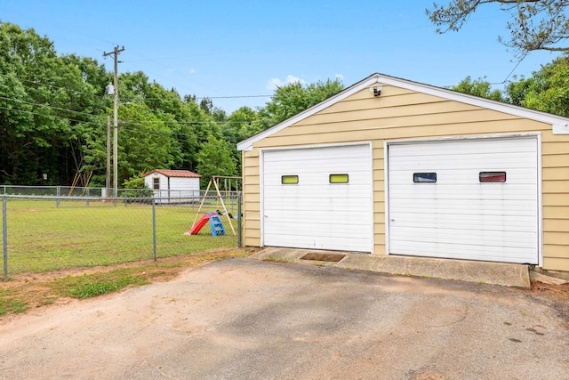 view of detached garage