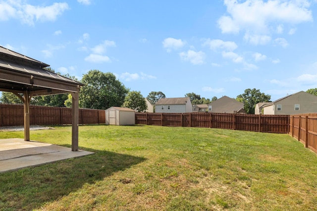 325 Victory, Moore, SC 29369 - view of yard featuring a patio, a storage unit, and an outbuilding