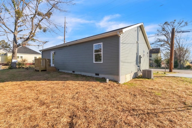514 N Forest, Spartanburg, SC 29303 - view of side of home featuring crawl space, central air condition unit, and a yard
