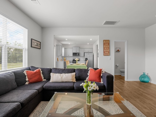 7007 Manse, Boiling Springs, SC 29316 - living area featuring light wood-type flooring, baseboards, and recessed lighting