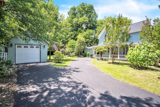 114 Martin, Laurens, SC 29360 - view of asphalt driveway