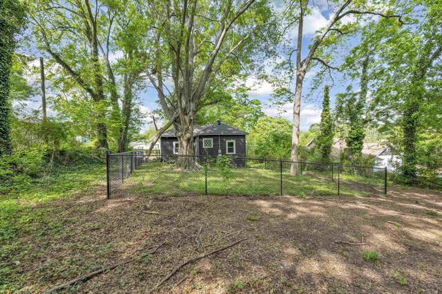 10 Beech, Spartanburg, SC 29303 - view of yard featuring fence