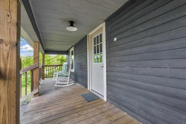 10 Beech, Spartanburg, SC 29303 - wooden terrace with a porch