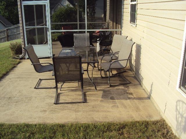 108 Dewfield, Boiling Springs, SC 29316 - view of patio featuring outdoor dining area