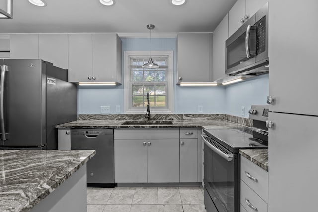 800 Woodlawn, Belmont, NC 28012 - kitchen with stainless steel appliances, dark stone countertops, pendant lighting, and recessed lighting